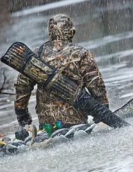 Rig'Em Right Nitro Deluxe Floating Gun Case
