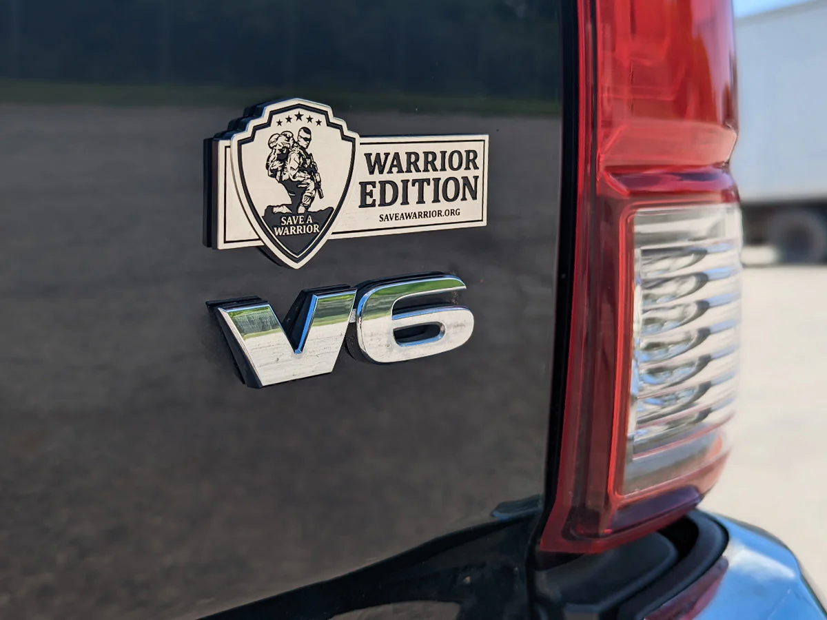 Save A Warrior™ Auto Metal Badge (3M)